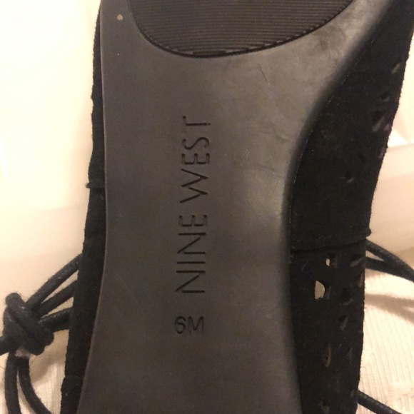 Nine West Laser Cut out Tie Up Ballet Flats Size 6 - Picture 4 of 6